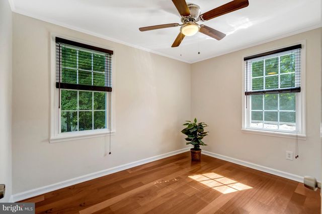 4029 WOODLAND DR, Fairfax, VA 22030