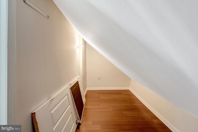 4029 WOODLAND DR, Fairfax, VA 22030