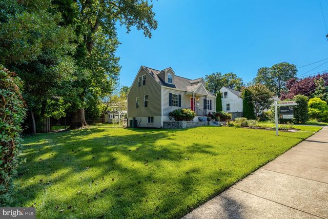 4029 WOODLAND DR, Fairfax, VA 22030