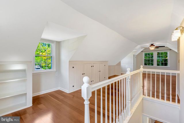 4029 WOODLAND DR, Fairfax, VA 22030