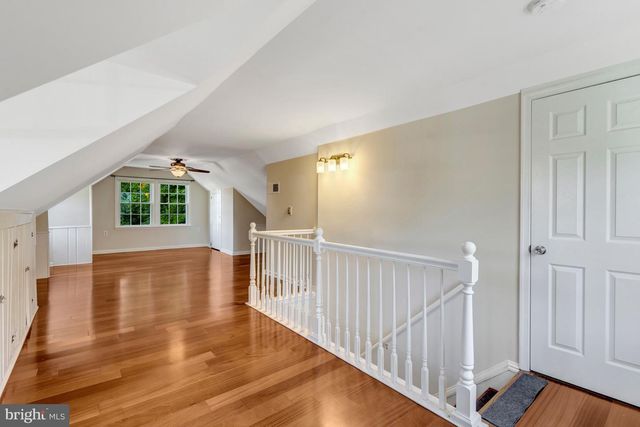 4029 WOODLAND DR, Fairfax, VA 22030