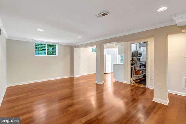 4029 WOODLAND DR, Fairfax, VA 22030