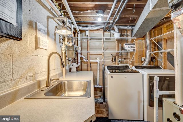 4029 WOODLAND DR, Fairfax, VA 22030