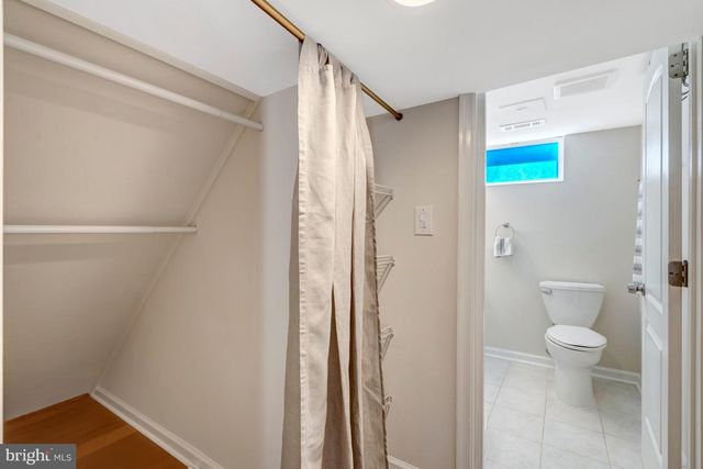 4029 WOODLAND DR, Fairfax, VA 22030