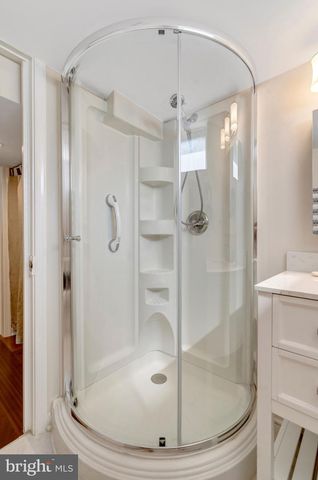 4029 WOODLAND DR, Fairfax, VA 22030