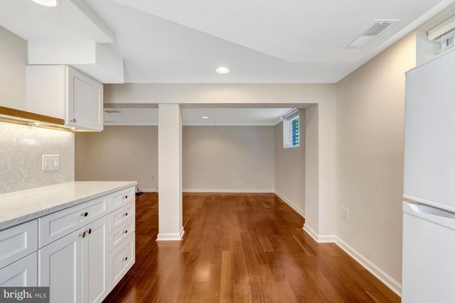 4029 WOODLAND DR, Fairfax, VA 22030
