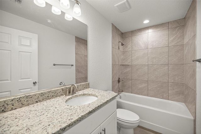 24698 NW SUTTON AVENUE, Dunnellon, FL 34431