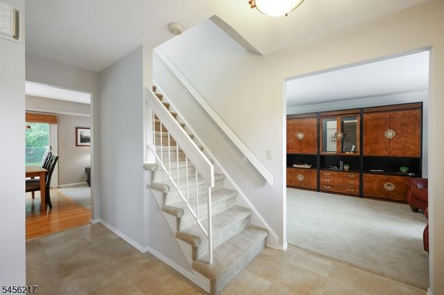 65 Dunedain St, Hillsborough Twp., NJ 08844