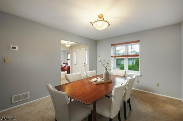 65 Dunedain St, Hillsborough Twp., NJ 08844