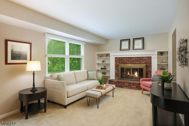 65 Dunedain St, Hillsborough Twp., NJ 08844