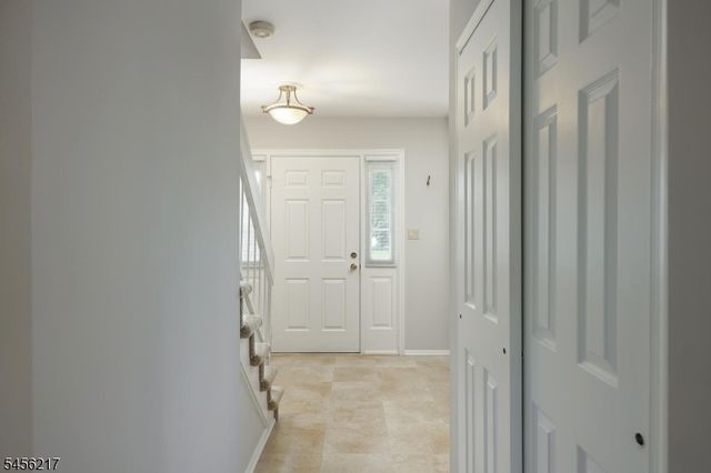 65 Dunedain St, Hillsborough Twp., NJ 08844
