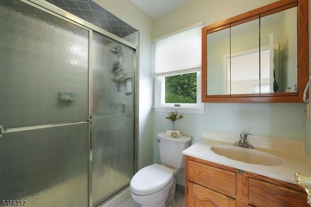 65 Dunedain St, Hillsborough Twp., NJ 08844