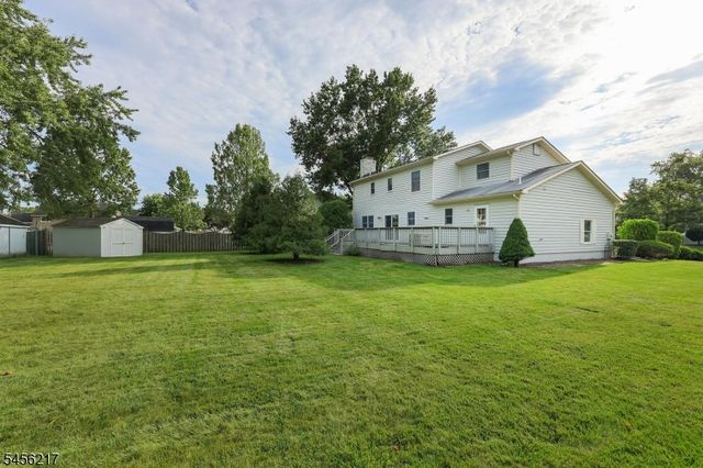 65 Dunedain St, Hillsborough Twp., NJ 08844