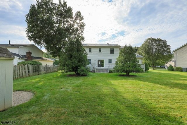 65 Dunedain St, Hillsborough Twp., NJ 08844