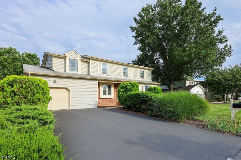 65 Dunedain St, Hillsborough Twp., NJ 08844 — photo 2