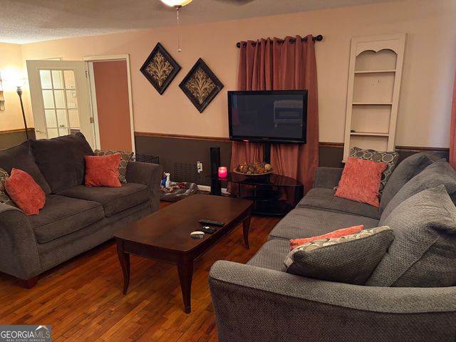 1216 N Bellview Road, Aragon, GA 30104