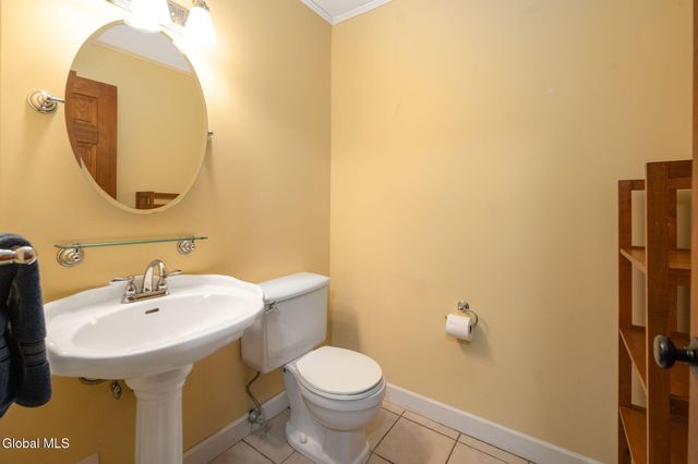 60 Vichy Drive, Saratoga Springs, NY 12866