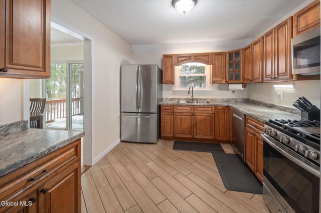 60 Vichy Drive, Saratoga Springs, NY 12866