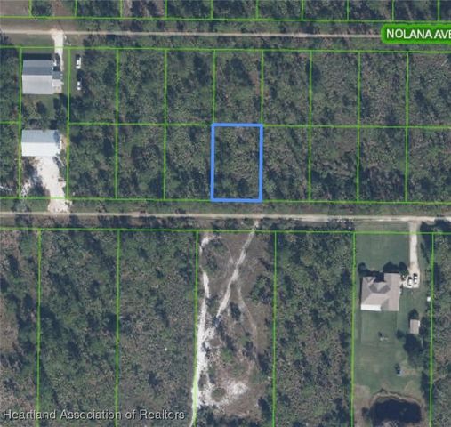1722 Oleaster Avenue, Sebring, FL 33875