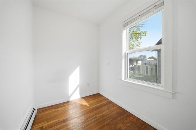 19 Lebanon St, Quincy, MA 02169