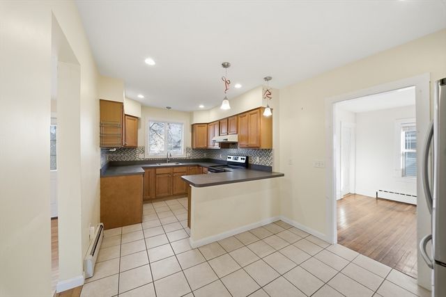 19 Lebanon St, Quincy, MA 02169