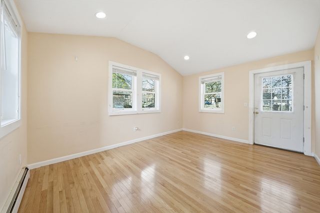 19 Lebanon St, Quincy, MA 02169