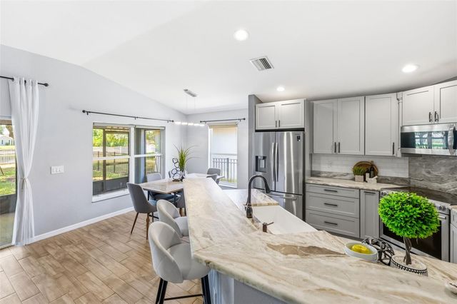11013 LAUREL BROOK COURT, Riverview, FL 33569