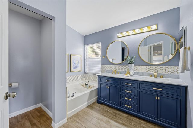 11013 LAUREL BROOK COURT, Riverview, FL 33569