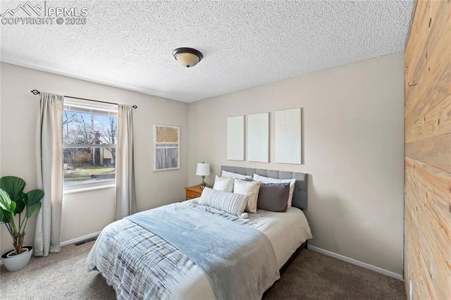 1730 Hathaway Drive, Colorado Springs, CO 80915