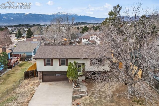 1730 Hathaway Drive, Colorado Springs, CO 80915