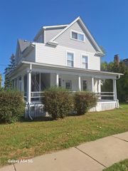 141 County Street, Milan, MI 48160