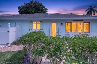 18 Rivard RD 9, Naples, FL 34112