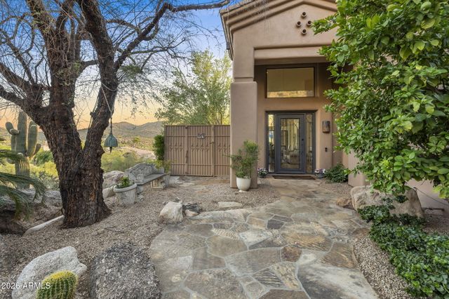 11189 E JUAN TABO Road, Scottsdale, AZ 85255