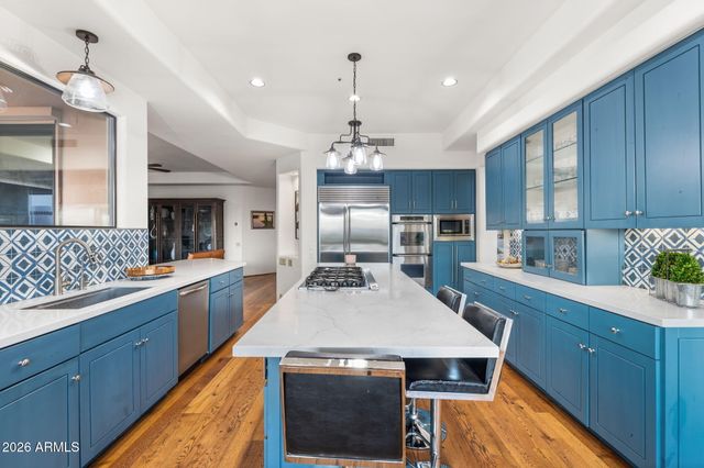 11189 E JUAN TABO Road, Scottsdale, AZ 85255