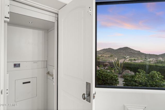 11189 E JUAN TABO Road, Scottsdale, AZ 85255