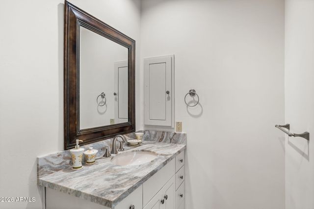 11189 E JUAN TABO Road, Scottsdale, AZ 85255