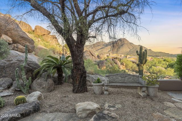 11189 E JUAN TABO Road, Scottsdale, AZ 85255