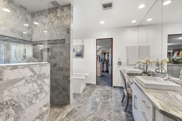 11189 E JUAN TABO Road, Scottsdale, AZ 85255