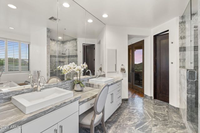 11189 E JUAN TABO Road, Scottsdale, AZ 85255