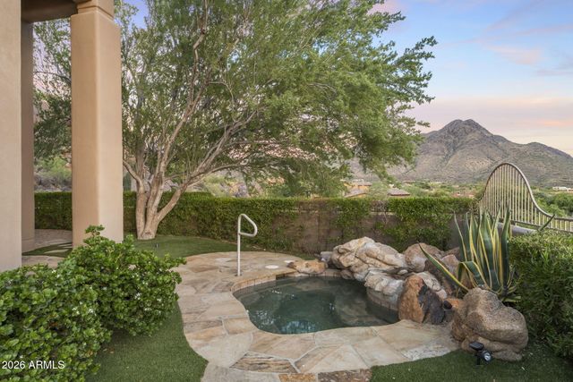 11189 E JUAN TABO Road, Scottsdale, AZ 85255