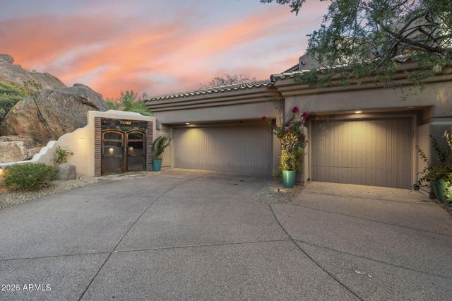 11189 E JUAN TABO Road, Scottsdale, AZ 85255