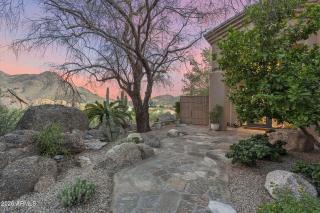 11189 E JUAN TABO Road, Scottsdale, AZ 85255