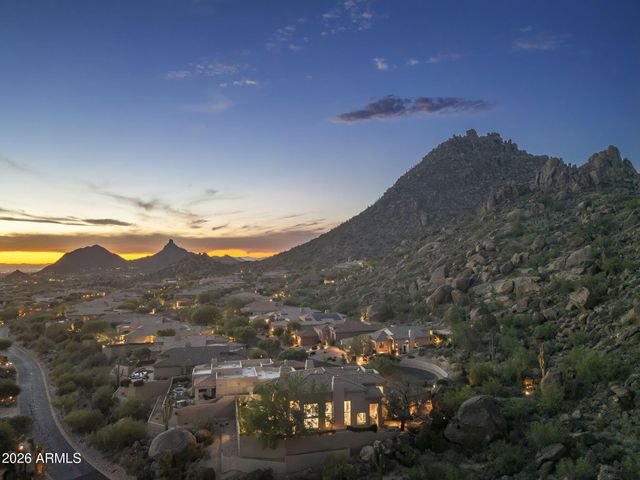 11189 E JUAN TABO Road, Scottsdale, AZ 85255