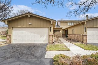 12301 Pinecrest Dr, Plymouth Charter Twp, MI 48170