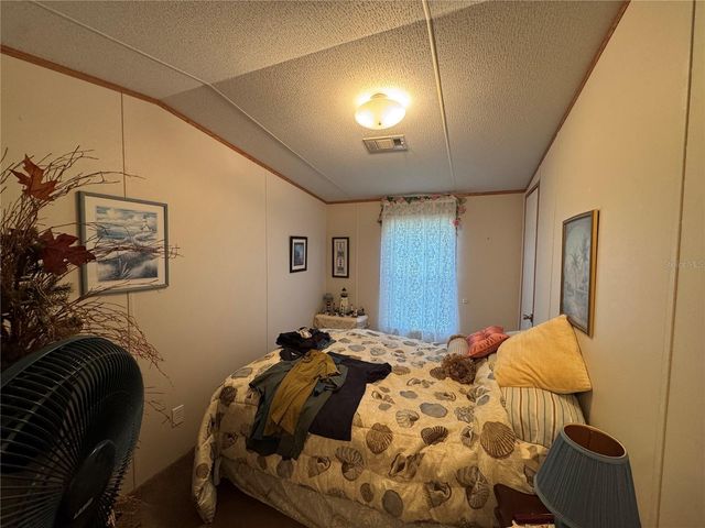 320 E 8TH STREET, Frostproof, FL 33843