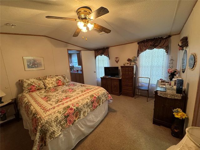 320 E 8TH STREET, Frostproof, FL 33843