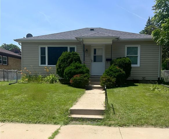3438 9th AVENUE, Racine, WI 53402