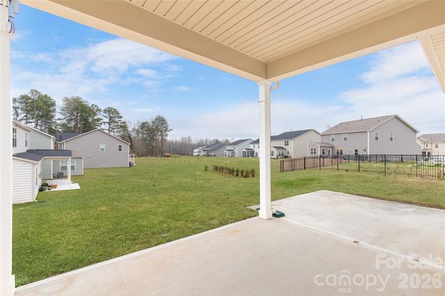 17010 Dogwood Creek Lane, Charlotte, NC 28278