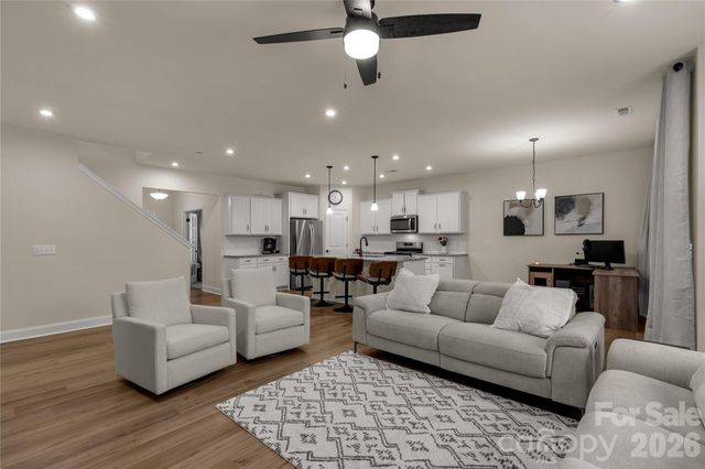 17010 Dogwood Creek Lane, Charlotte, NC 28278