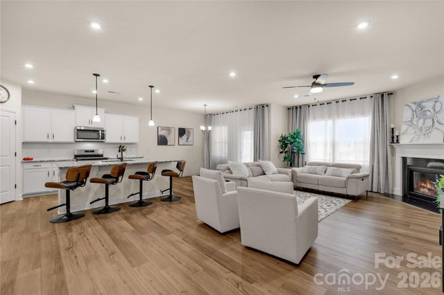 17010 Dogwood Creek Lane, Charlotte, NC 28278